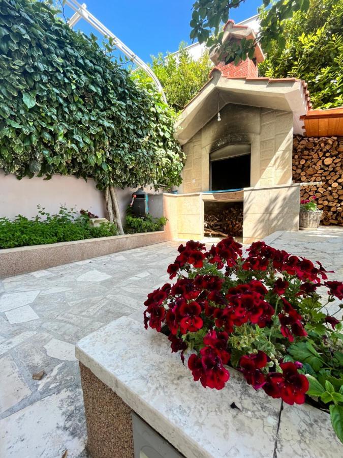 Sky - Beautiful Rooftop Apartment With Shared Pool Split Exterior foto